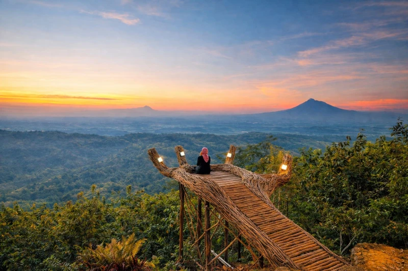 goa-pindul-oyo-pinus-pengger-family-trip-jogja